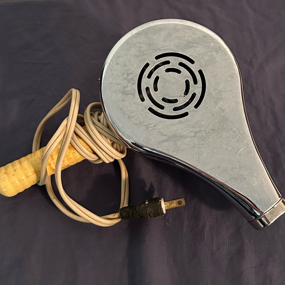 1950s Handy Hannah Hair Dryer- powers on